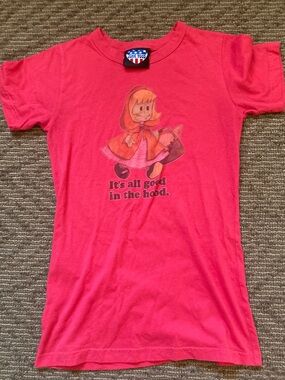 Y2K Baby Tee Junk Food It’s All Good in the Hood medium Little Red Riding Hood